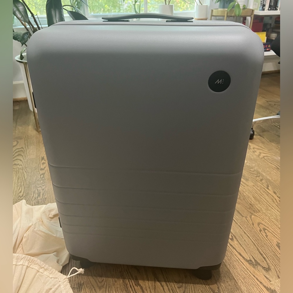 Monos Luggage Check In Medium Storm Grey
